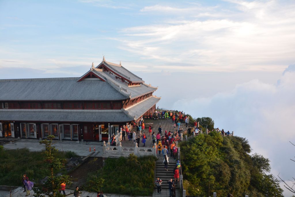 峨眉山山頂